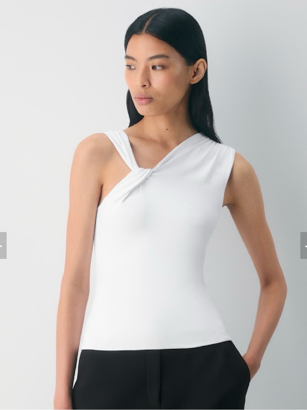 Aritzia Contour Enchant Top